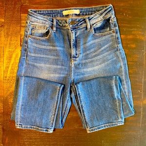 Women’s skinny jeans